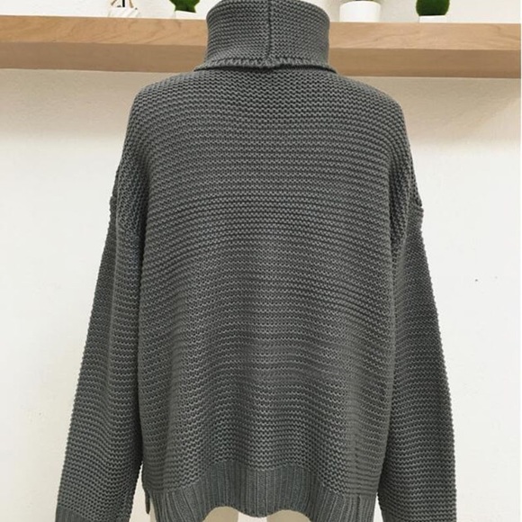 Chunky Knit Turtleneck Sweater - Picture 4 of 5